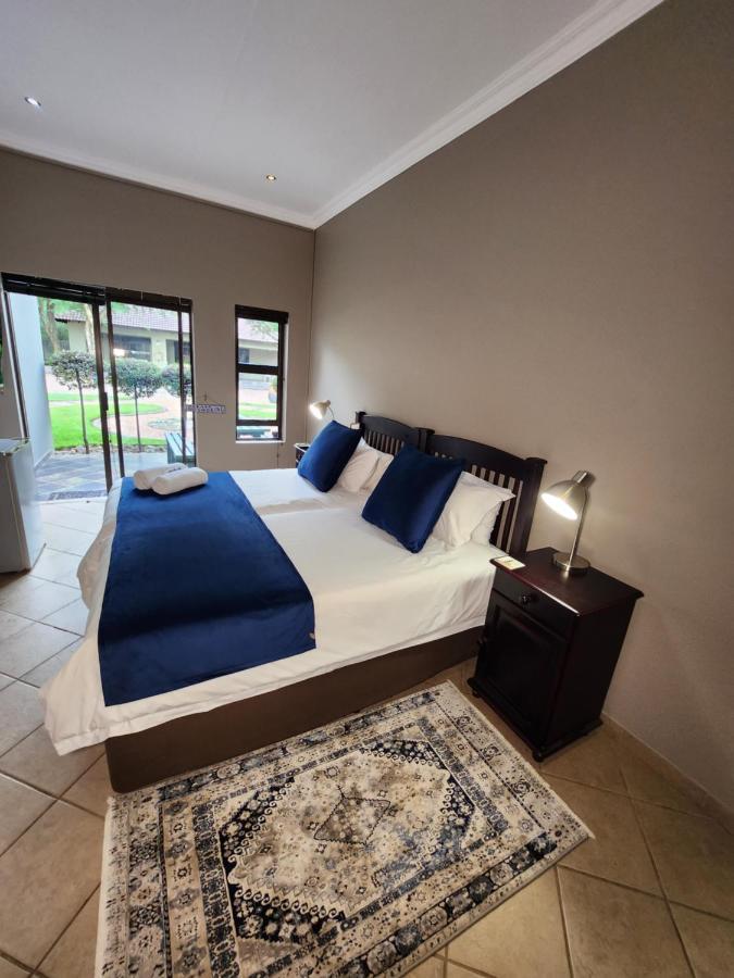Rip Van Winkel Guest House Lephalale Εξωτερικό φωτογραφία