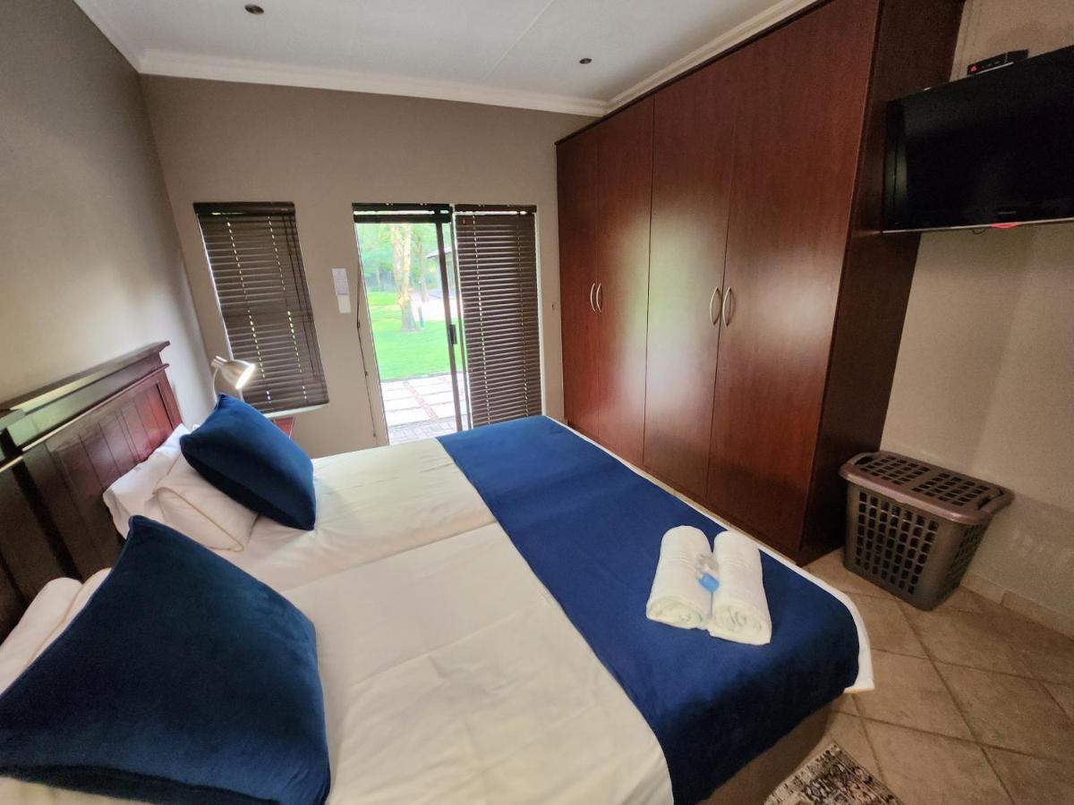 Rip Van Winkel Guest House Lephalale Εξωτερικό φωτογραφία